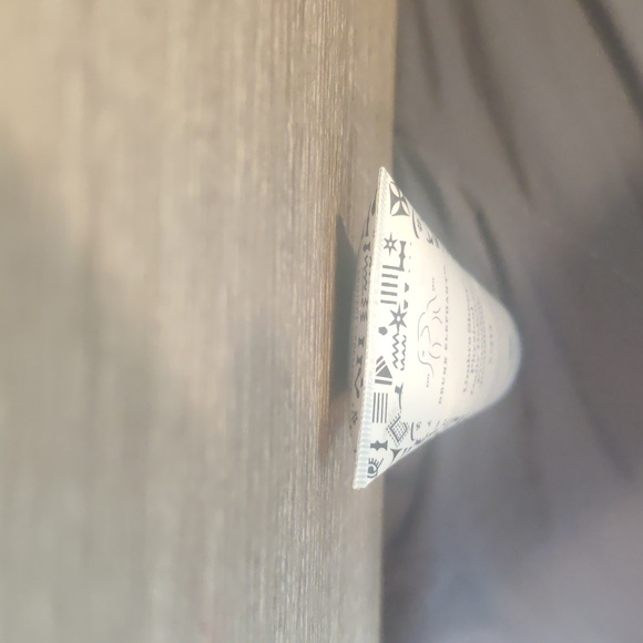 Drunk elephant SPF 30 sunscreen - Picture 4 of 4